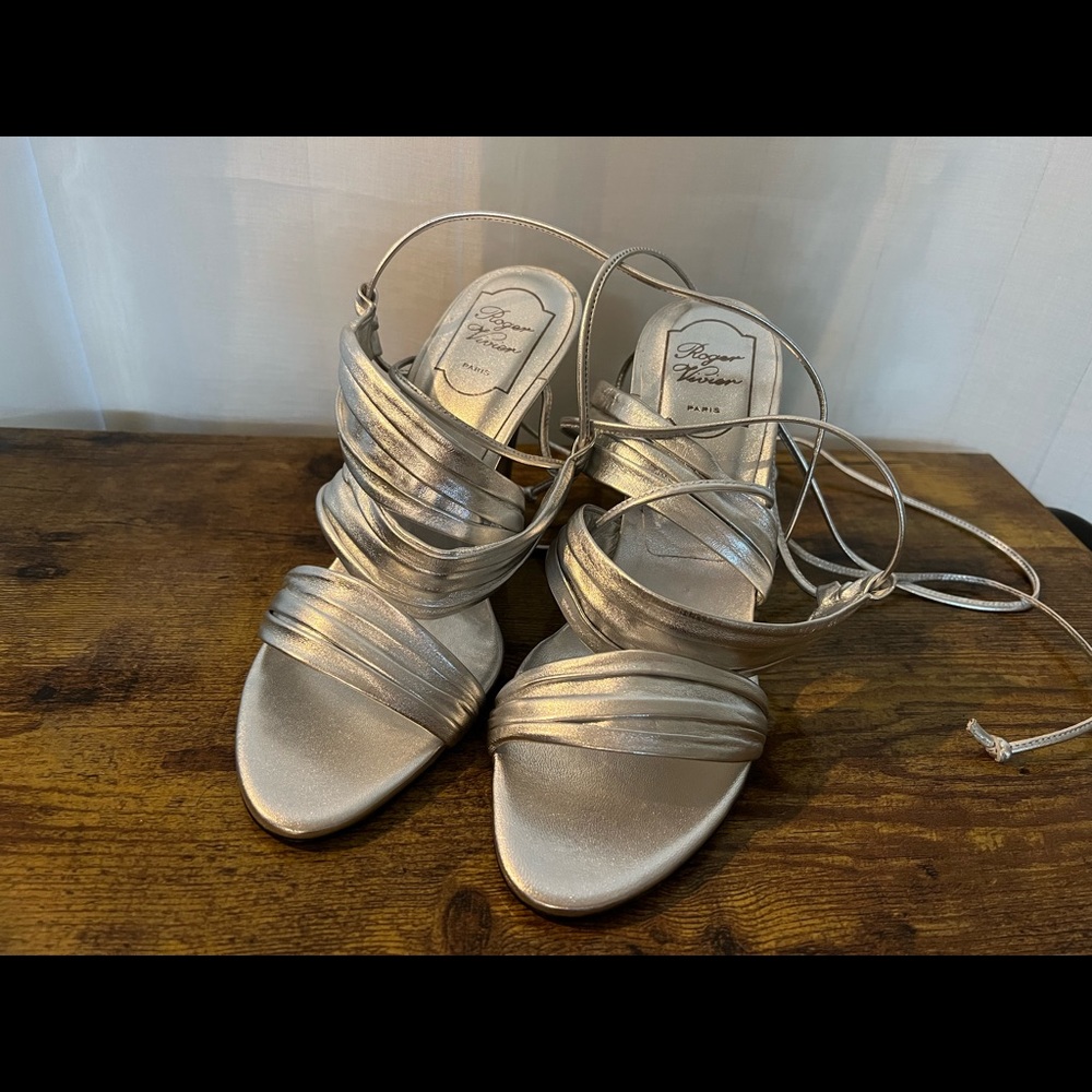 Roger Vivier Tie-Up Metallic Leather Sandal